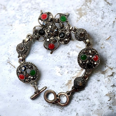 Handcrafted bracelet