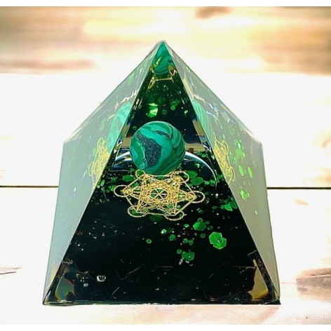 Orgonite Pyramid, Malachite-Obsidian