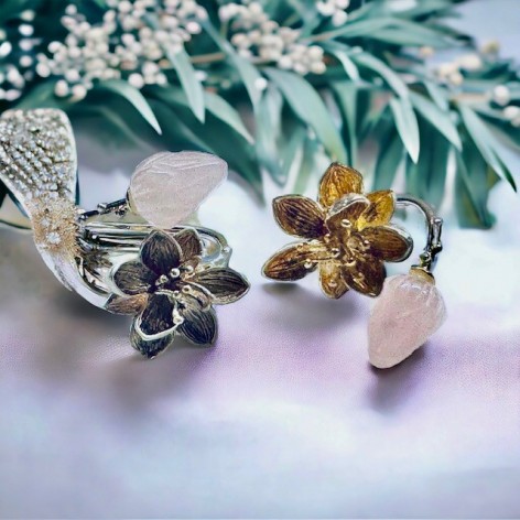 Bague en argent, fleur et quartz rose