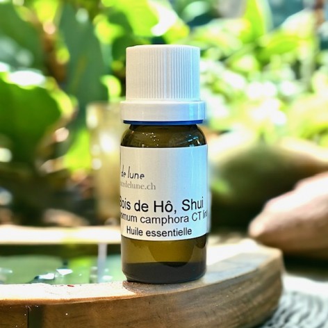 Organic Hô Shui wood essential oil