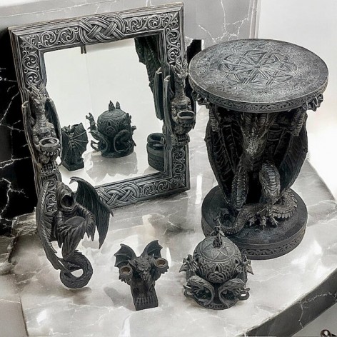 Gothic decoration set