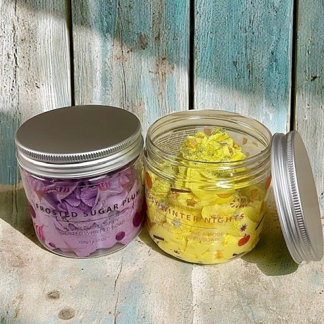 Savon crème fouettée, bain-douche