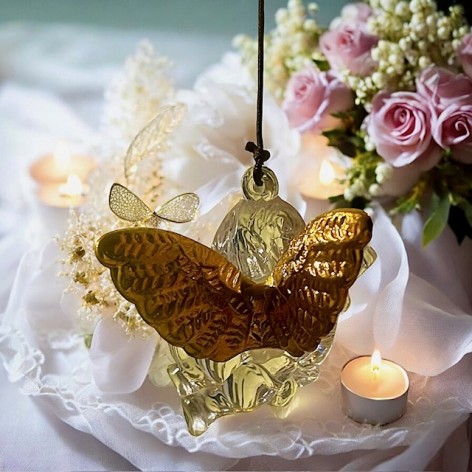 Wind chimes with five angels