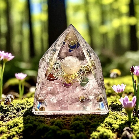 Pyramide orgonite, Quartz rose 7 Chakras