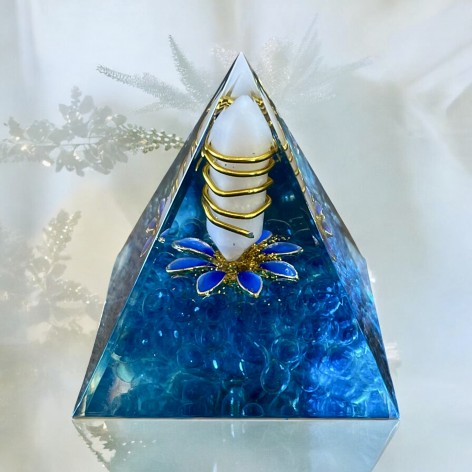 Pyramide Orgonite, Zen