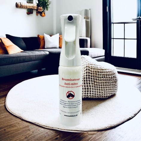 Anti-moth mist
