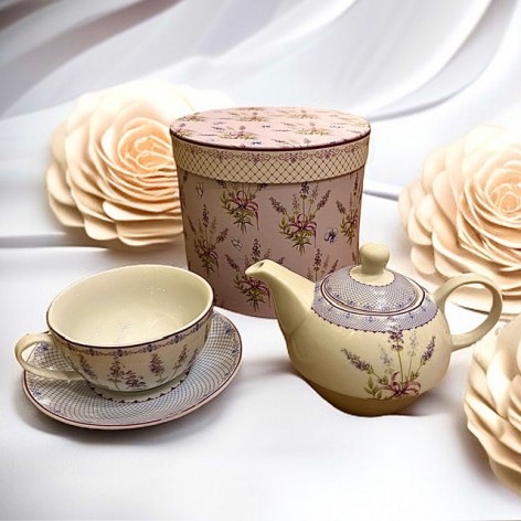 Porcelain teapot, Lavender flowers